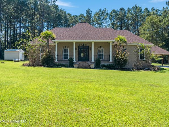 11 Maple Dr, photo 1